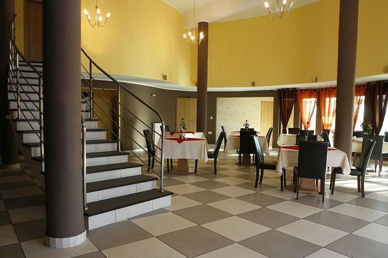 Hotel Sunny, Poznan